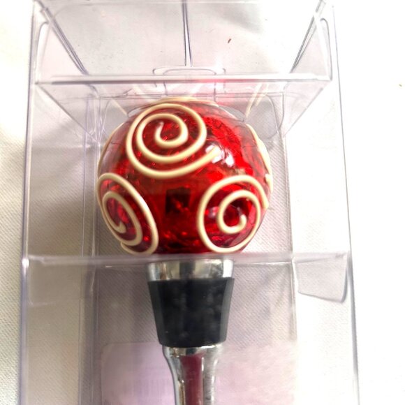 New Pier 1 Imports Red & White Bottle Stopper With Swirl Design In Gift Box - Picture 2 of 9